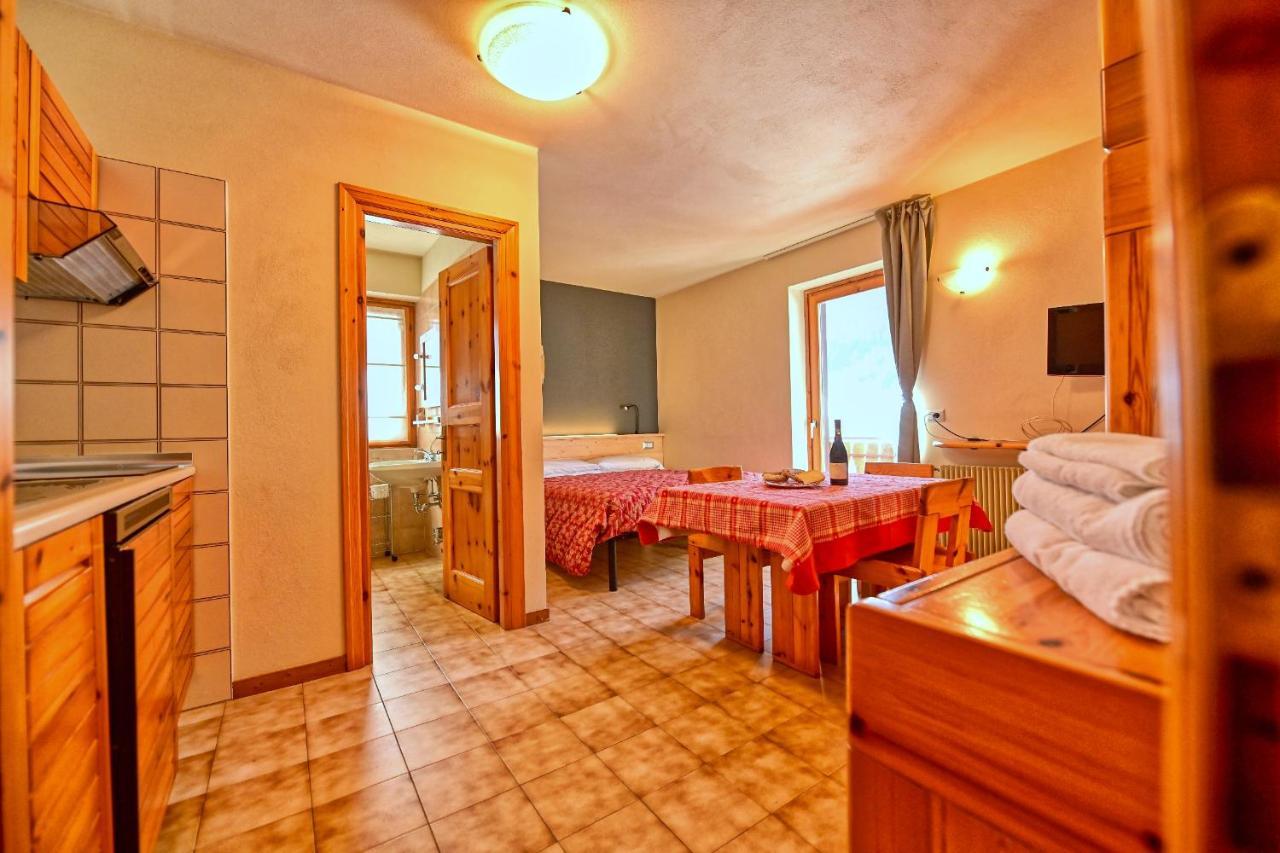 Residence Raethia Tra Bormio E Livigno Pradelle Εξωτερικό φωτογραφία