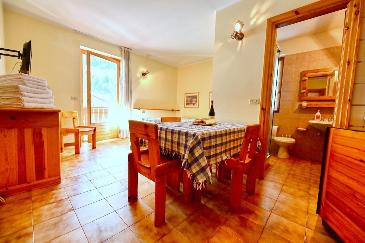 Residence Raethia Tra Bormio E Livigno Pradelle Εξωτερικό φωτογραφία